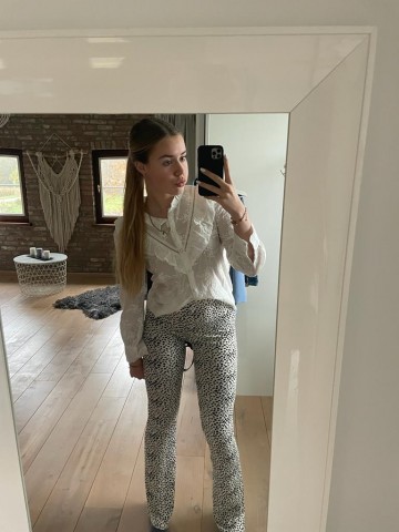 6d76f55d 17ba 4b57 8c71 c5caccf04188